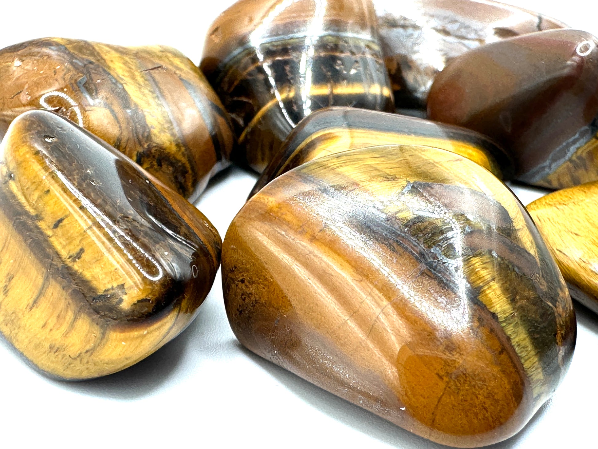 TIGERØYE TROMLET, Str 10-16 gr - 2-4 cm