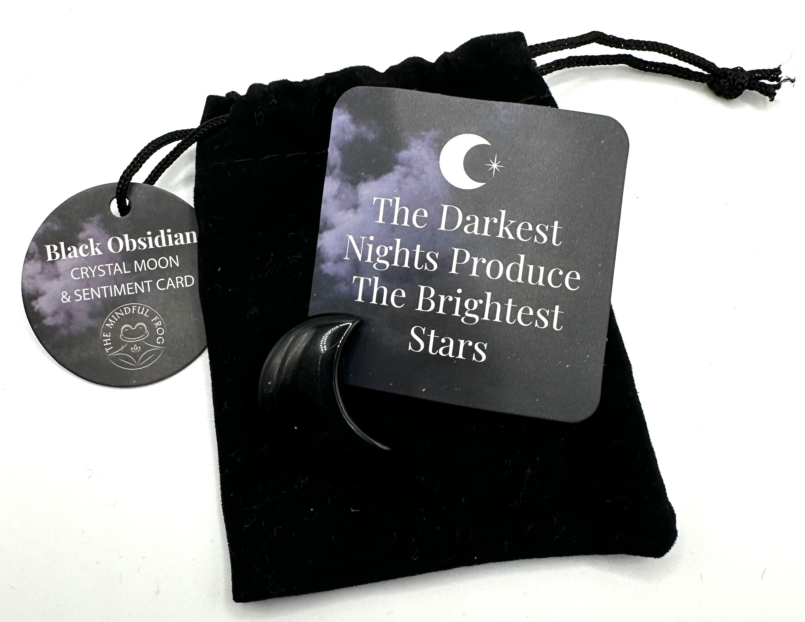 SORT OBSIDIAN - halvmåneformet - "beskytter, renser, fremmer sannhet og innsikt"