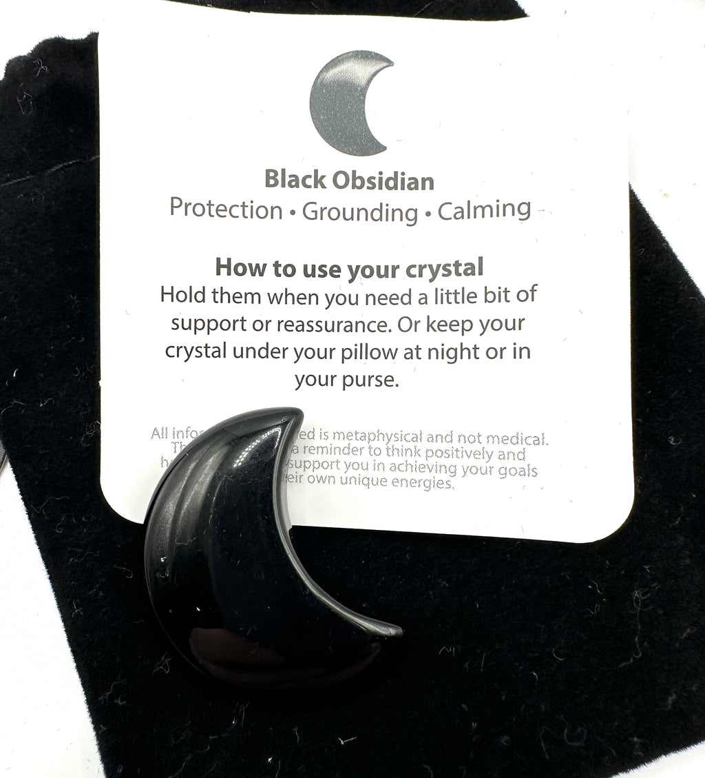 SORT OBSIDIAN - halvmåneformet sort obsidian med pose og kort