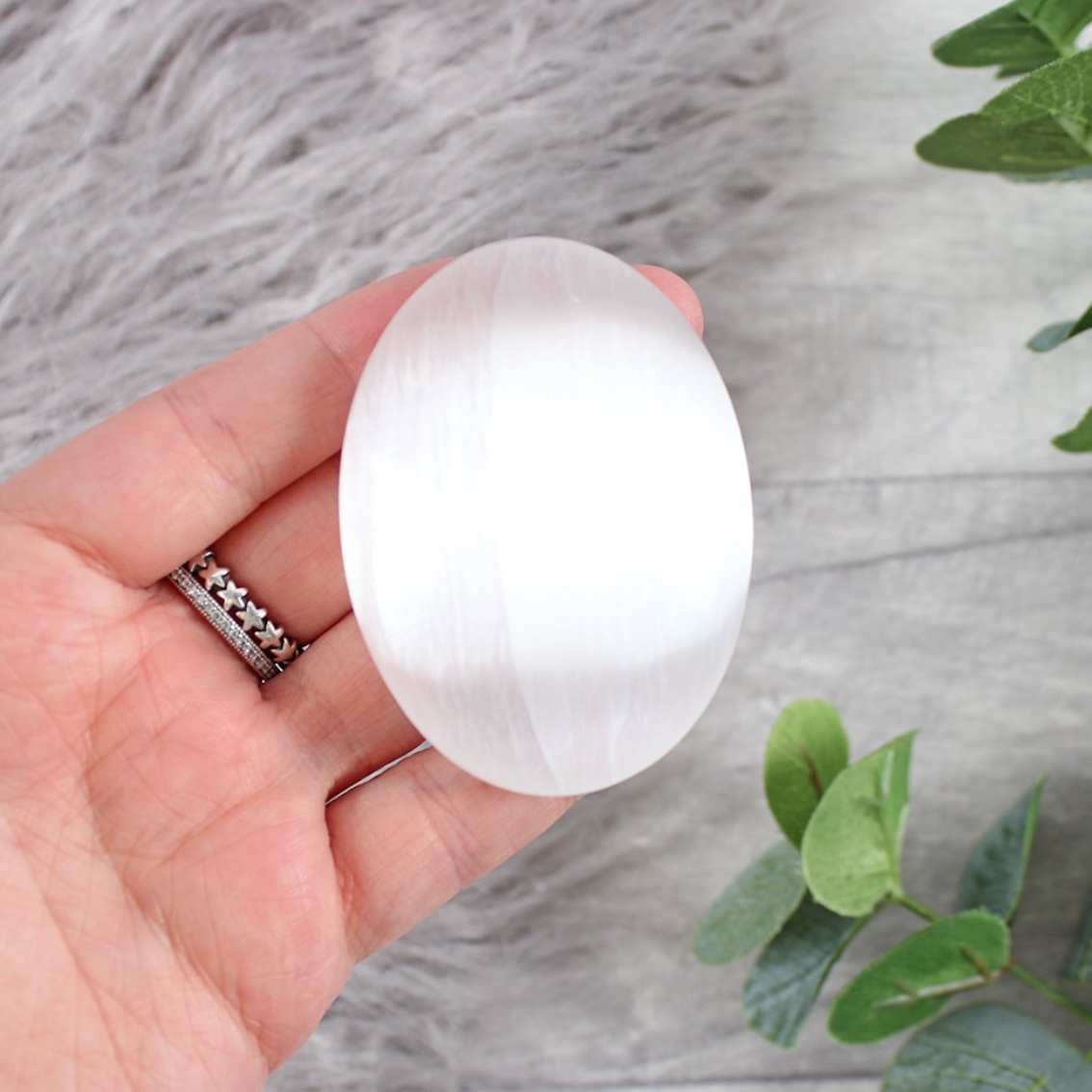 Selenitt Lommestein - "renser, balanserer, fjerner negativ energi"